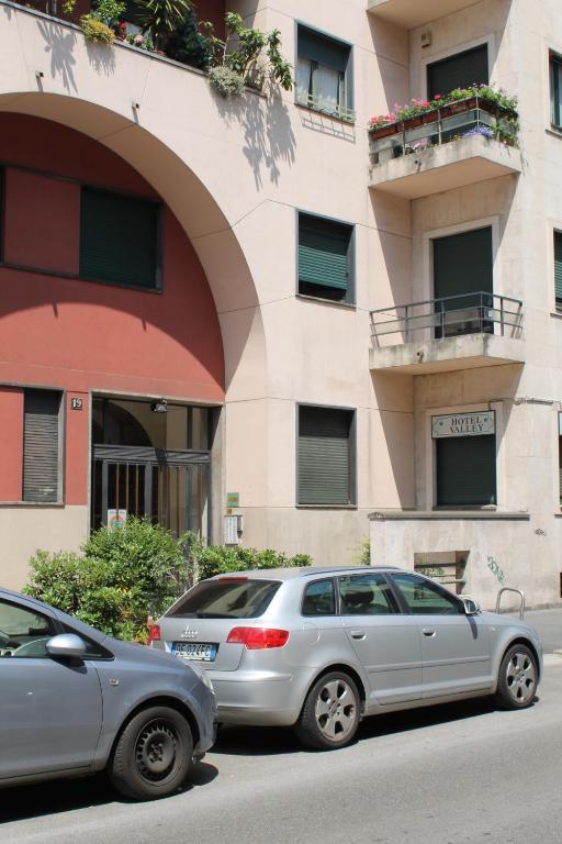Hotel Valley Milan Exterior photo